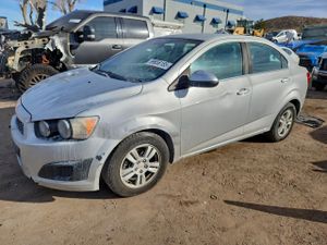 Chevrolet Aveo (Sonic) LT 1.8L 4 2012