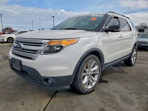 Ford Explorer XLT 3.5L 6 2013