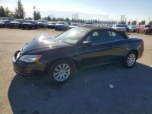 Chrysler 200 TOURING 2.4L 4 2013