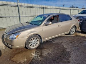 Toyota Avalon XL 3.5L 6 2005