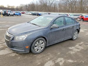 Chevrolet Cruze LS 1.8L 4 2014