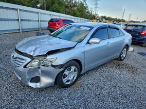Toyota Camry BASE 2.5L 4 2010