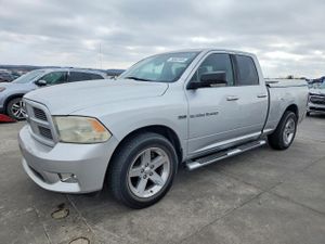 Dodge RAM 5.7L 8 2011