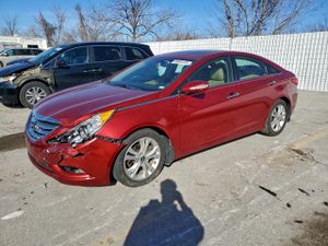Hyundai Sonata SE 2.4L 4 2013