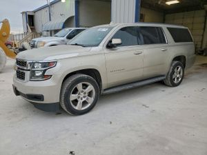 Chevrolet Suburban C1500 LT 5.3L 8 2015