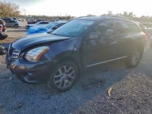 Nissan Rogue S 2.5L 4 2012