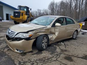 Toyota Avalon BASE 3.5L 6 2011