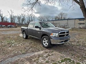 RAM 1500 SLT 5.7L 8 2018