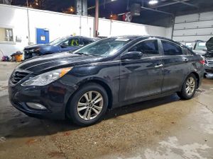 Hyundai Sonata GLS 2.4L 4 2013