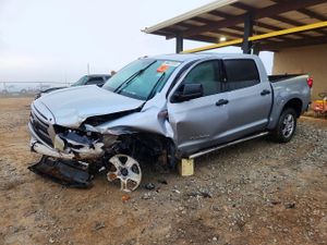 Toyota Tundra CREWMAX SR5 5.7L 8 2010