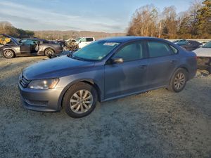 Volkswagen Passat S 2.5L 5 2013