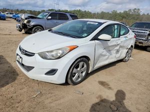 Hyundai Elantra GLS 1.8L 4 2013