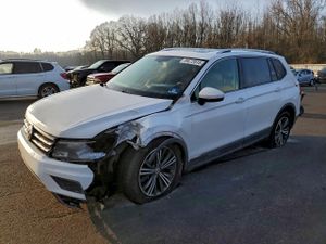 Volkswagen Tiguan SE 2.0L 4 2018