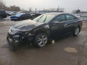 Hyundai Sonata SE 2.4L 4 2013
