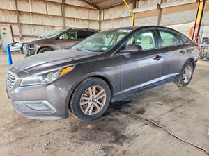 Hyundai Sonata SE 2.4L 4 2015