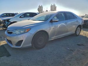 Toyota Camry L 2.5L 4 2014