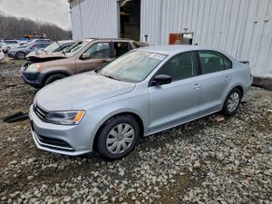 Volkswagen Jetta BASE 2 L 4 2015