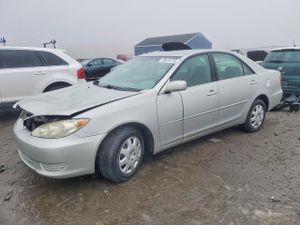Toyota Camry LE 2.4L 4 2005