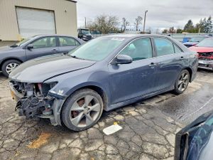 Toyota Camry SE 3.5L 6 2012