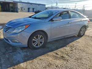 Hyundai Sonata GLS 2.4L 4 2013