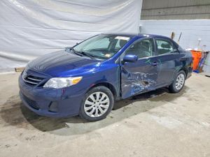 Toyota Corolla BASE 1.8L 4 2013