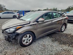 Hyundai Elantra SE 1.8L 4 2015