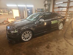 Audi A4 PREMIUM PLUS 2.0L 4 2014