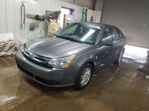 Ford Focus SE 2.0L 4 2010