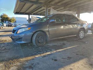 Toyota Corolla BASE 1.8L 4 2010