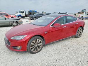 Tesla Model S 2014