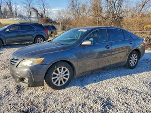 Toyota Camry BASE 2.5L 4 2011