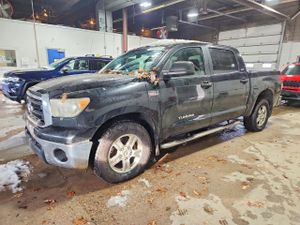 Toyota Tundra CREWMAX SR5 5.7L 8 2010