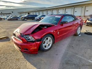 Ford Mustang 3.7L 6 2013