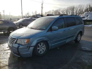 Chrysler Town & Country TOURING 4.0L 6 2010