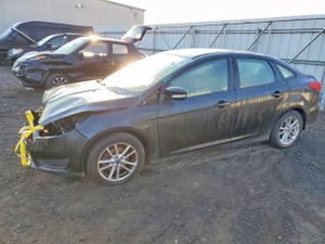 Ford Focus SE 2.0L 4 2015
