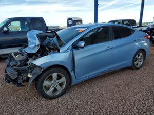 Hyundai Elantra GLS 1.8L 4 2013