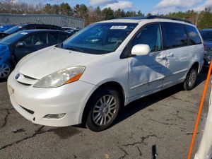 Toyota Sienna XLE 3.5L 6 2010