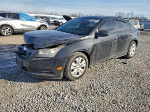 Chevrolet Cruze LS 1.8L 4 2013