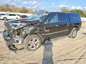 RAM 1500 SLT 5.7L 8 2017