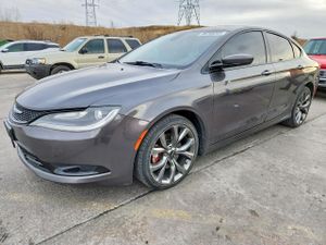 Chrysler 200 S 2.4L 4 2015