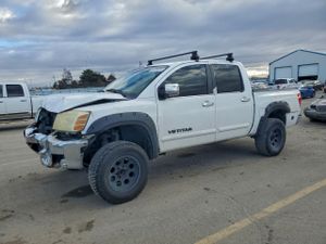 Nissan Titan XE 5.6L 8 2005