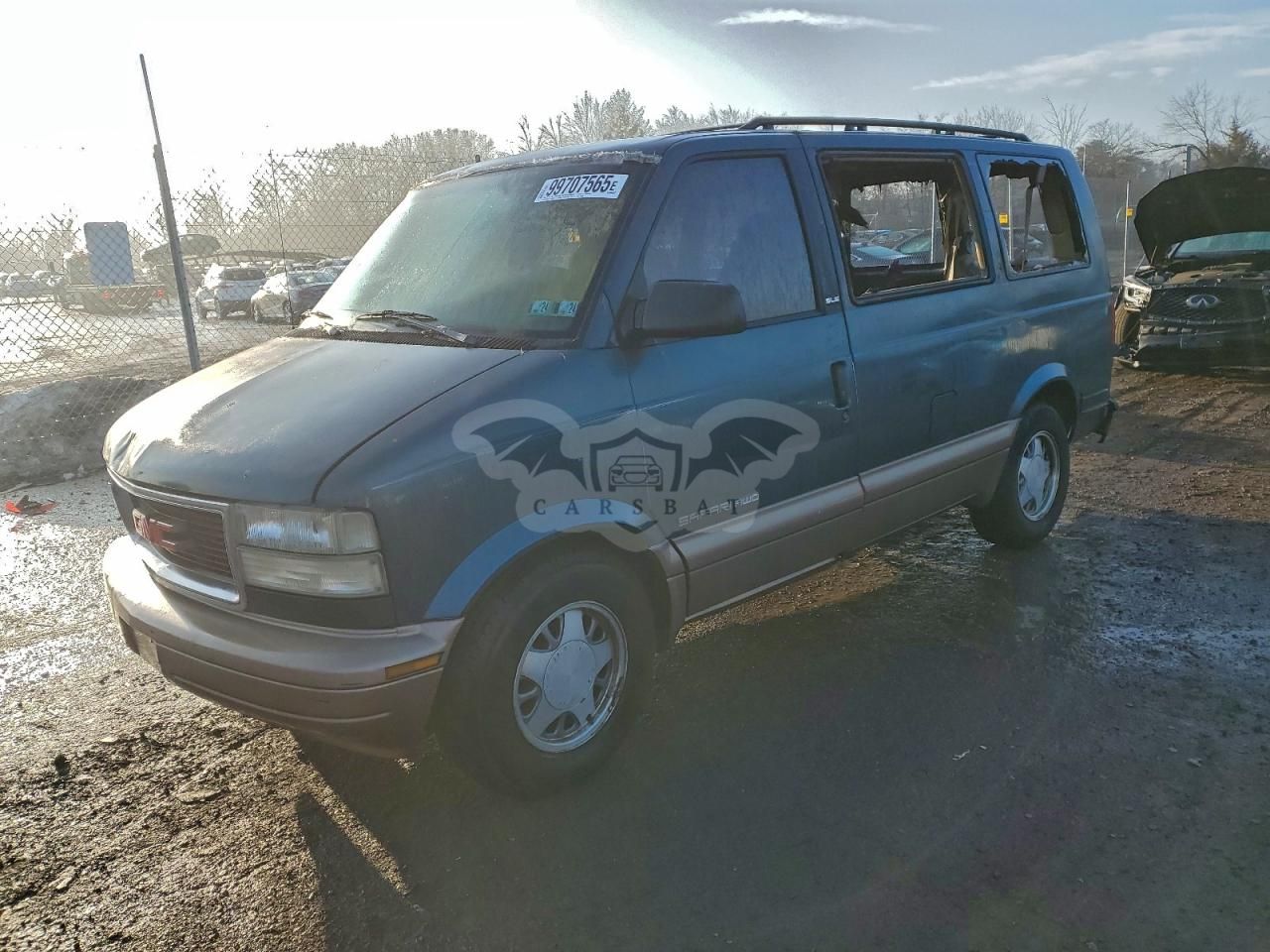 GMC Safari XT 4.3L 6 1998