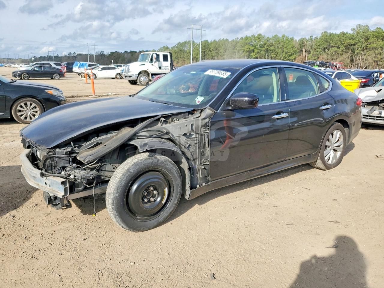 Infiniti M37 3.7L 6 2011
