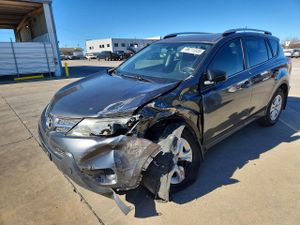 Toyota Rav4 LE 2.5L 4 2015