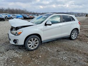 Mitsubishi Outlander SE 2.0L 4 2015