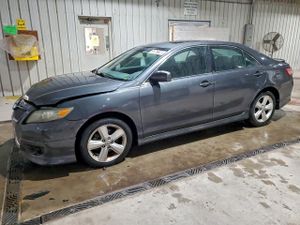 Toyota Camry BASE 2.5L 4 2011