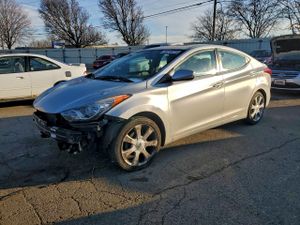 Hyundai Elantra GLS 1.8L 4 2013
