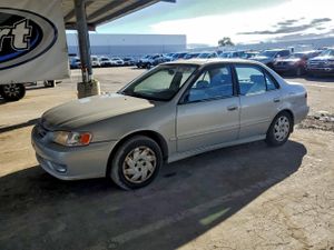 Toyota Corolla CE 1.8L 4 2001