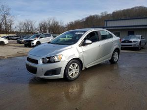 Chevrolet Aveo (Sonic) LT 1.8L 4 2013