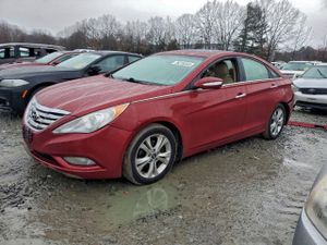 Hyundai Sonata SE 2.4L 4 2013